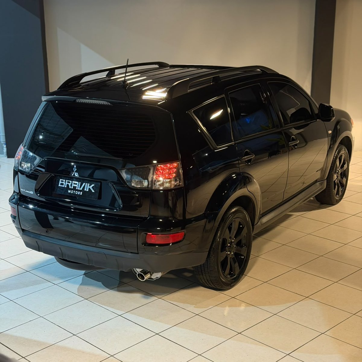 MITSUBISHI OUTLANDER 2.0